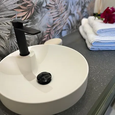 Giulia, Exceptionnelle, Vue Et Ajaccio