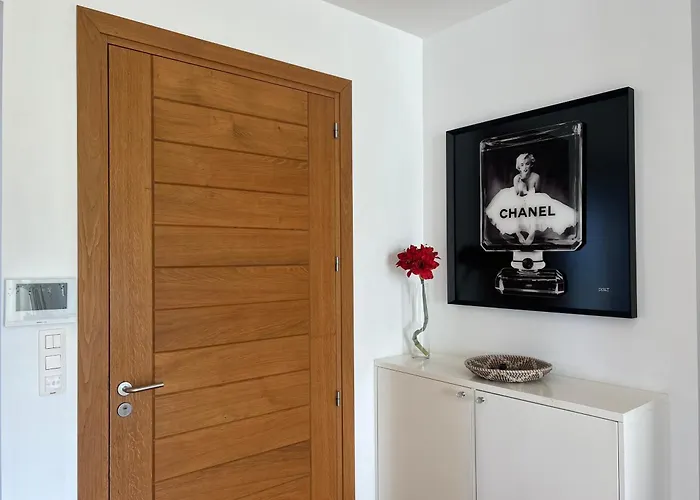 Giulia, Exceptionnelle, Vue Et Ajaccio *