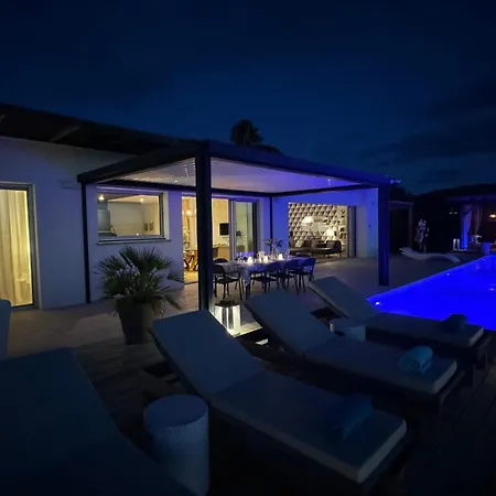 Giulia, Exceptionnelle, Vue Et Ajaccio