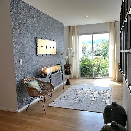 Giulia, Exceptionnelle, Vue Et Ajaccio *