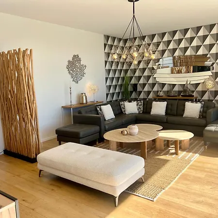 Giulia, Exceptionnelle, Vue Et Ajaccio *