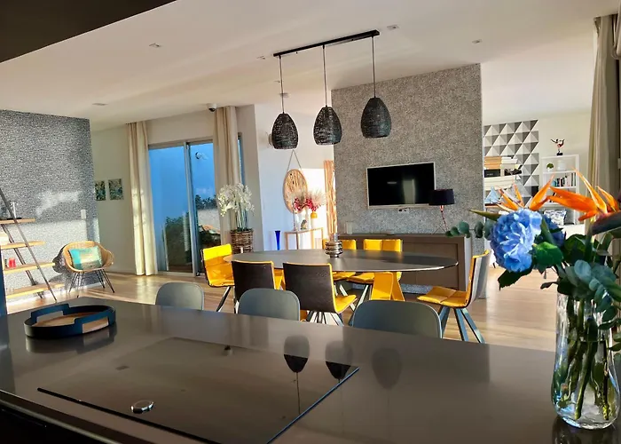 Giulia, Exceptionnelle, Vue Et Ajaccio *